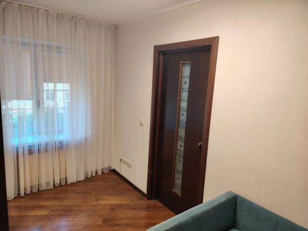 Купить трехкомнатную квартиру у метро Коммунарка в Москве. Вариант № 3968451, 14, площадь -  квм, цена 6950000 рублей