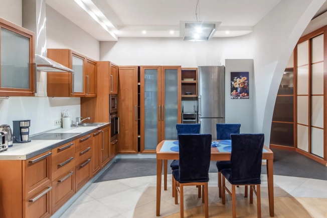 Купить квартиру в Москве. Вариант № 9089382, 10, площадь -  квм, цена 35999000 рублей