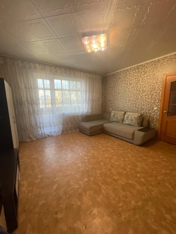 Купить трехкомнатную квартиру в районе Ленинский в Новосибирске. Вариант № 40405, 15, площадь -  квм, цена 5750000 рублей