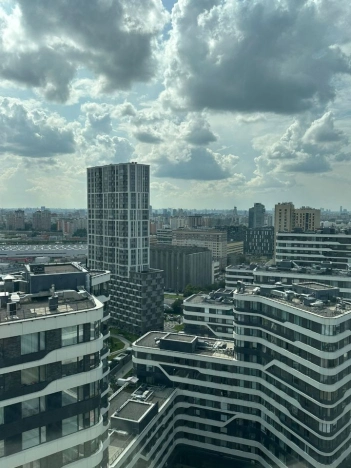 Купить трехкомнатную квартиру на вторичке в Микрорайоне 5-й, Бескудниковский район в Москве. Вариант № 10474582, 6, площадь -  квм, цена 47700000 рублей