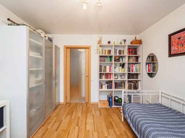 Купить квартиру в Омске. Вариант № 41581, 6, площадь -  квм, цена 5990000 рублей