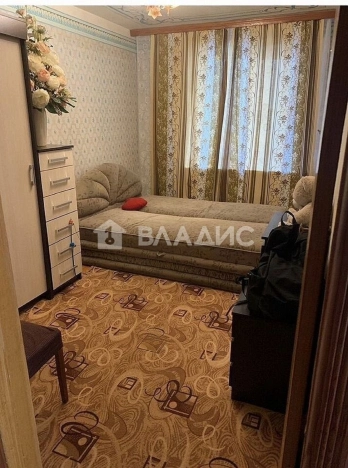 Купить трехкомнатную квартиру в Ростовской области. Вариант № 10008533, 4, площадь -  квм, цена 7500000 рублей