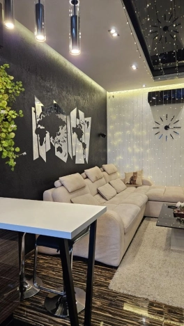 Купить трехкомнатную квартиру на улице Волгоградский проспект в Москве. Вариант № 10028457, 5, площадь -  квм, цена 28900000 рублей