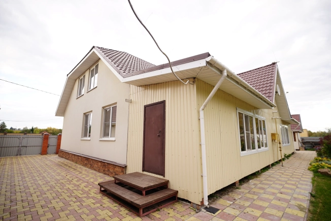 Купить дом в Микрорайоне Порт-Артур в Омске. Вариант № 4824714, 28, площадь -  квм, цена 13000000 рублей