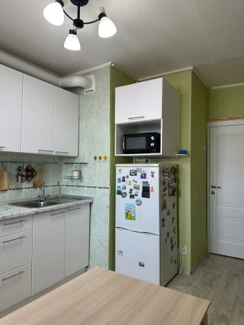 Купить однокомнатную квартиру в Волгограде. Вариант № 10354375, 2, площадь -  квм, цена 4000000 рублей