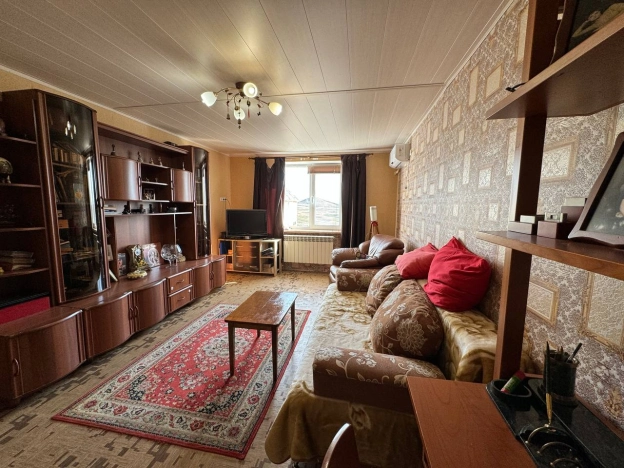 Купить дом на улице 1 Мая в Керчи. Вариант № 910200, 23, площадь -  квм, цена 20000000 рублей