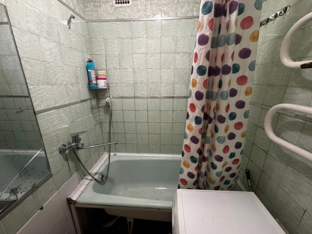 Купить трехкомнатную квартиру в Новосибирске. Вариант № 5495410, 10, площадь -  квм, цена 4300000 рублей