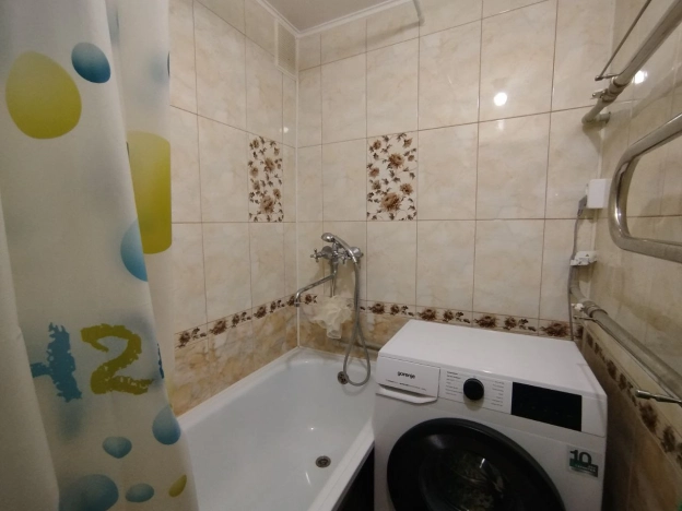 Купить квартиру в Белгороде. Вариант № 9771900, 8, площадь -  квм, цена 4650000 рублей