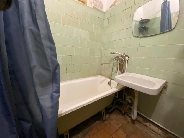 Купить комнату в районе Чертаново Южное в Москве. Вариант № 10600344, 9, площадь - квм, цена 2300000 рублей