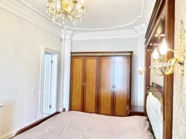 Купить квартиру в Москве. Вариант № 10382111, 13, площадь -  квм, цена 70000000 рублей