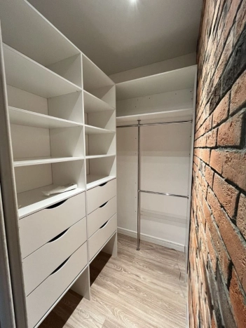 Купить квартиру в Москве. Вариант № 9650779, 4, площадь - квм, цена 12000000 рублей