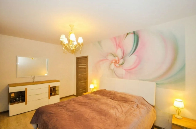 Купить трехкомнатную квартиру в районе Ленинский в Новосибирске. Вариант № 54736, 0, площадь -  квм, цена 8200000 рублей