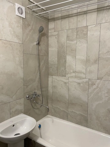 Купить однокомнатную квартиру в ЦАО в Новосибирске. Вариант № 3347393, 10, площадь -  квм, цена 5400000 рублей