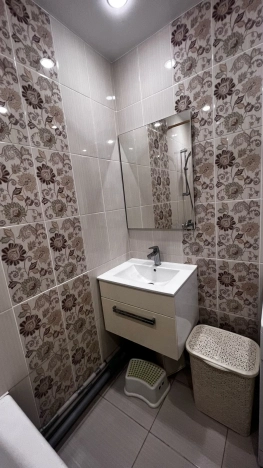 Купить трехкомнатную квартиру на улице Петухова в Новосибирске. Вариант № 54747, 14, площадь -  квм, цена 6350000 рублей