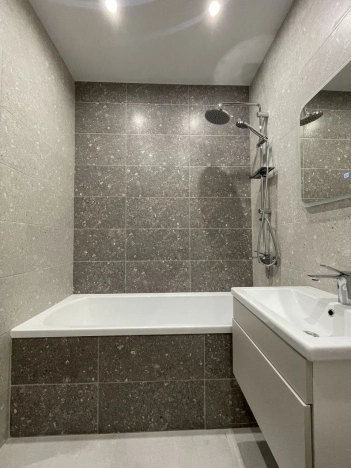 Купить двухкомнатную квартиру на улице Новгородская в Калининграде. Вариант № 18680, 7, площадь -  квм, цена 8360000 рублей