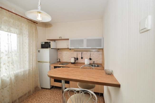 Купить однокомнатную квартиру в районе Советский в Новосибирске. Вариант № 27075, 0, площадь -  квм, цена 3750000 рублей