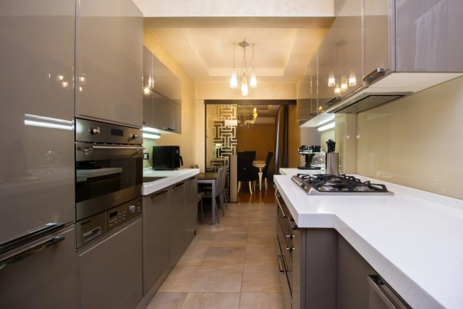 Купить квартиру в Москве. Вариант № 9830837, 4, площадь - квм, цена 65000000 рублей