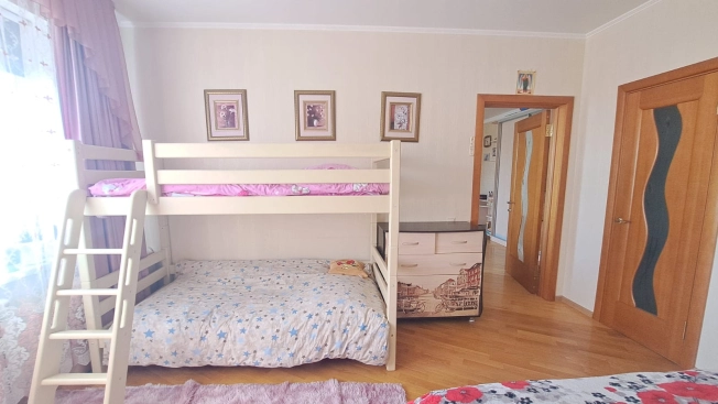 Купить двухкомнатную квартиру в Новороссийске. Вариант № 32137, 14, площадь -  квм, цена 7500000 рублей