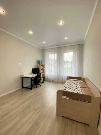 Купить дом в Микрорайоне Прометей, Октябрьский в Октябрьском. Вариант № 10335316, 13, площадь -  квм, цена 15900000 рублей