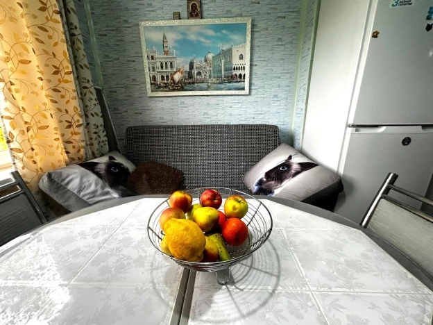 Купить двухкомнатную квартиру в Калужской области. Вариант № 6864006, 4, площадь -  квм, цена 3500000 рублей