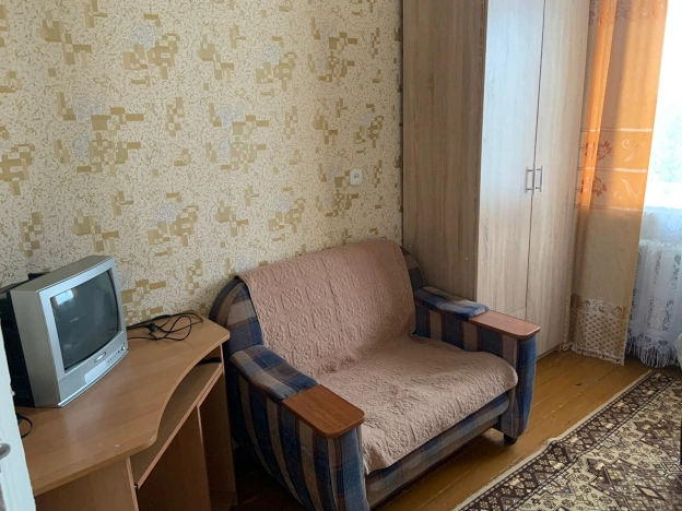 Купить трехкомнатную квартиру в Амурской области. Вариант № 10046, 6, площадь -  квм, цена 3400000 рублей