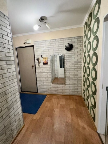 Купить квартиру в Москве. Вариант № 10429741, 24, площадь -  квм, цена 15000000 рублей