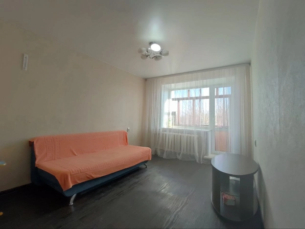 Купить квартиру на улице Железнодорожная в Тюменской области. Вариант № 8864261, 16, площадь -  квм, цена 3000000 рублей