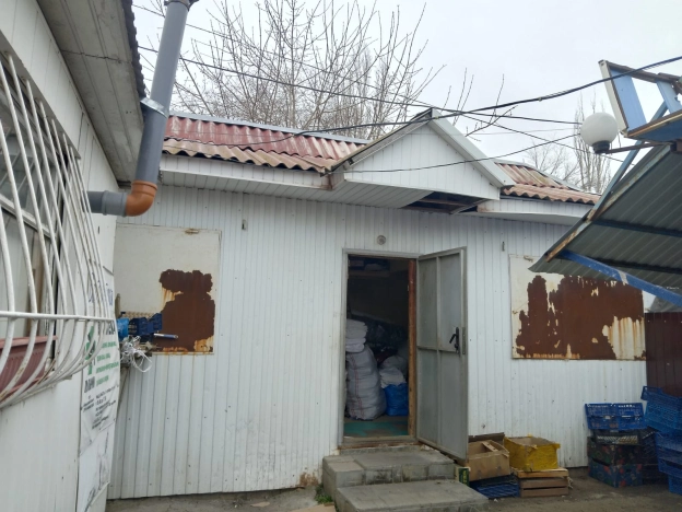 Купить коммерческую недвижимость в Элисте. Вариант № 7091, 1, площадь -  квм, цена 140000 рублей