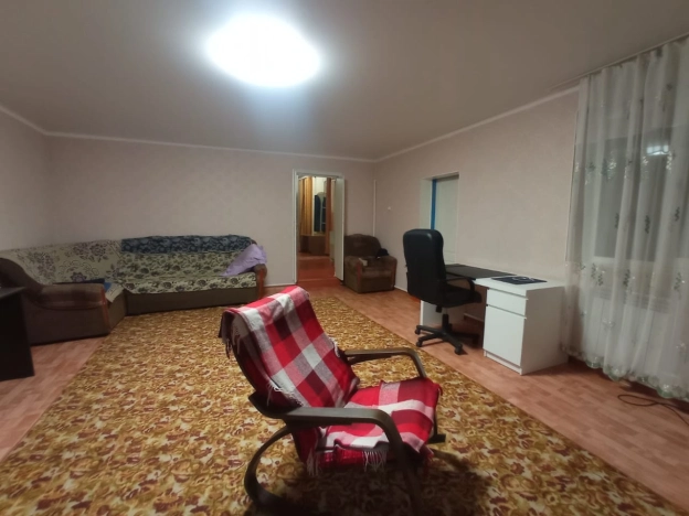 Купить дом в Элисте. Вариант № 10301104, 7, площадь -  квм, цена 8500000 рублей