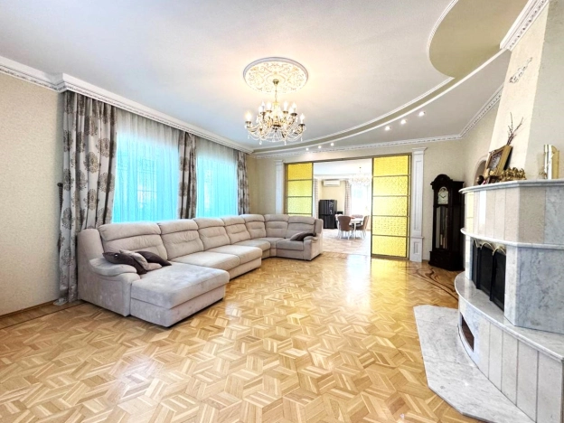 Купить дом на улице Дачная в Калуге. Вариант № 27293, 40, площадь -  квм, цена 56999000 рублей