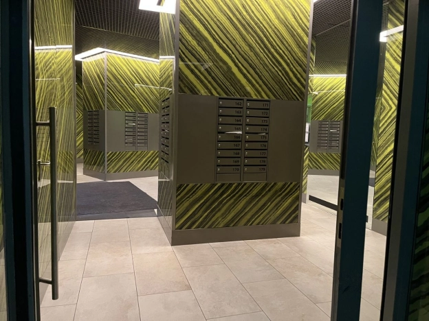 Купить двухкомнатную квартиру в Санкт-Петербурге. Вариант № 10219112, 24, площадь -  квм, цена 33500000 рублей