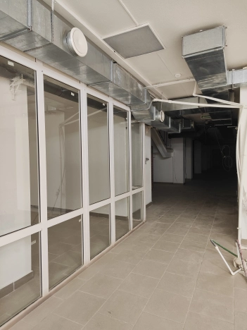 Снять коммерческую недвижимость в Омске. Вариант № 30608, 2, площадь -  квм, цена 18000 рублей