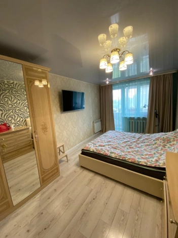 Купить трехкомнатную квартиру в Сыктывкаре. Вариант № 57061, 3, площадь -  квм, цена 3990000 рублей