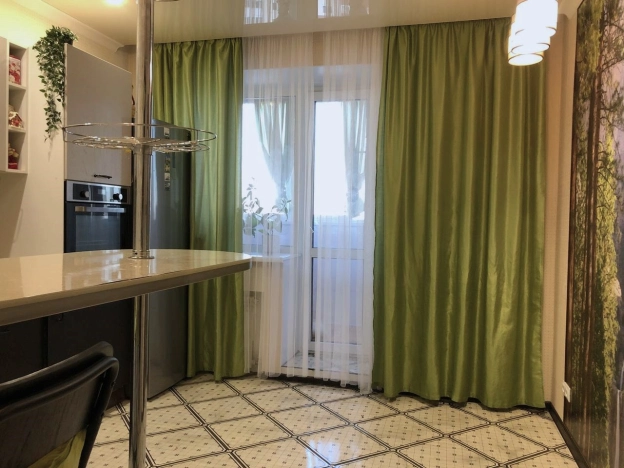 Купить однокомнатную квартиру в Омске. Вариант № 14964, 0, площадь -  квм, цена 5300000 рублей