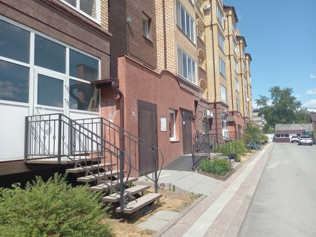 Купить офисы в Тобольске. Вариант № 2320, 1, площадь -  квм, цена 4550000 рублей