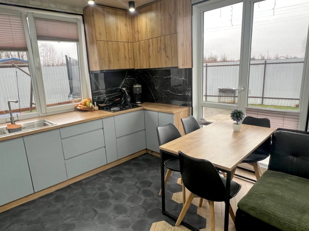 . Вариант № 24869, 2, площадь - 80 квм, цена 9990000 рублей