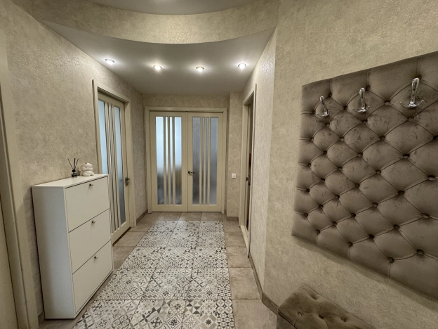 Купить трехкомнатную квартиру в Микрорайоне 29-й, Ангарск в Ангарске. Вариант № 1247243, 24, площадь -  квм, цена 7900000 рублей