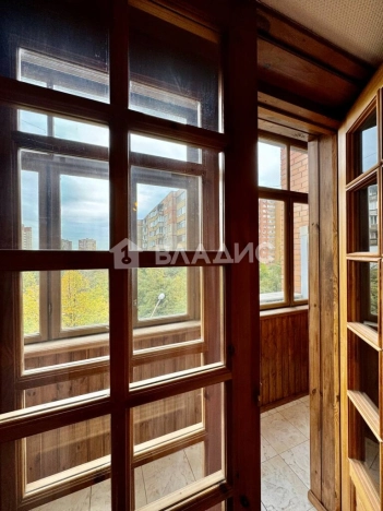 Купить четырехкомнатную квартиру в Старом Осколе. Вариант № 24682, 15, площадь -  квм, цена 9900000 рублей