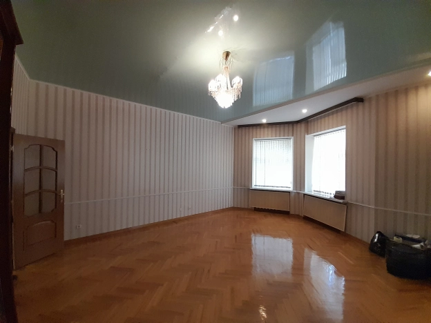 Купить многокомнатную квартиру в Архангельской области. Вариант № 59873, 4, площадь -  квм, цена 24500000 рублей