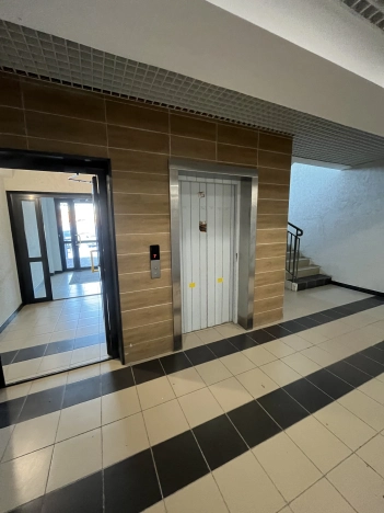 Купить квартиру на улице Комарова в Улан-Удэ. Вариант № 9202161, 9, площадь -  квм, цена 5500000 рублей