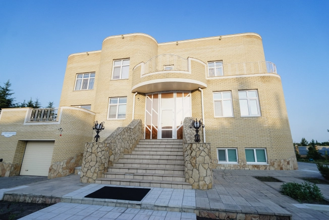 Купить дом в Микрорайоне Порт-Артур в Омске. Вариант № 56293, 0, площадь -  квм, цена 98000000 рублей