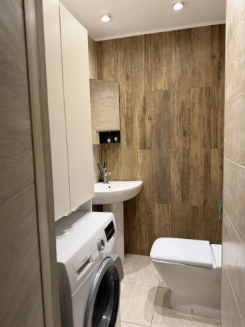 Купить квартиру в Москве. Вариант № 9371133, 9, площадь -  квм, цена 24000000 рублей