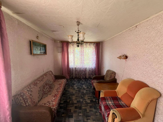 Купить квартиру на улице Челябинская в Орске. Вариант № 242005, 5, площадь - квм, цена 2500000.0000 рублей