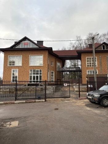 Снять коммерческую недвижимость свободного назначения на улице Железнодорожная в Ивантеевке. Вариант № 11163, 5, площадь -  квм, цена 1000 рублей