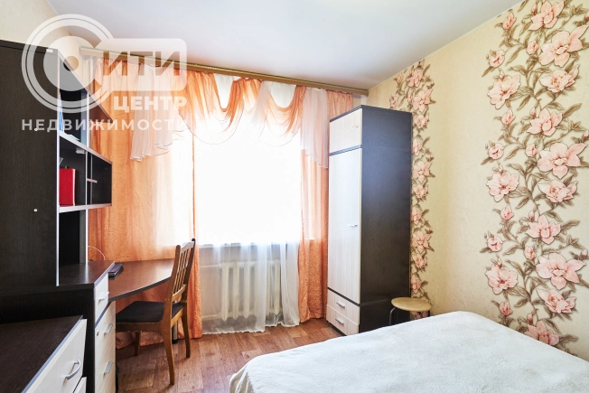 Купить трехкомнатную квартиру в Воронеже. Вариант № 5231799, 4, площадь -  квм, цена 6499000 рублей