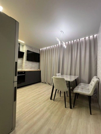 Купить двухкомнатную квартиру в Новосибирской области. Вариант № 10330003, 21, площадь -  квм, цена 8800000 рублей