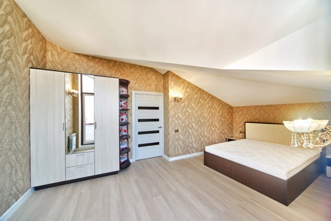 Купить квартиру на улице Маяковского в Республике Крым. Вариант № 44084, 4, площадь - квм, цена 23800000 рублей