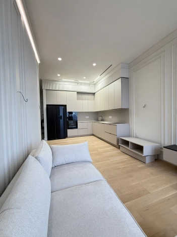 Купить квартиру в Москве. Вариант № 10247183, 12, площадь -  квм, цена 32000000 рублей