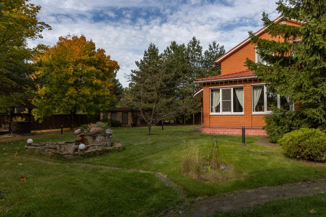 Купить дом в Москве. Вариант № 8956686, 4, площадь -  квм, цена 29000000 рублей