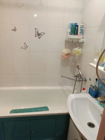 Купить двухкомнатную квартиру в Новосибирске. Вариант № 9621193, 10, площадь -  квм, цена 6800000 рублей